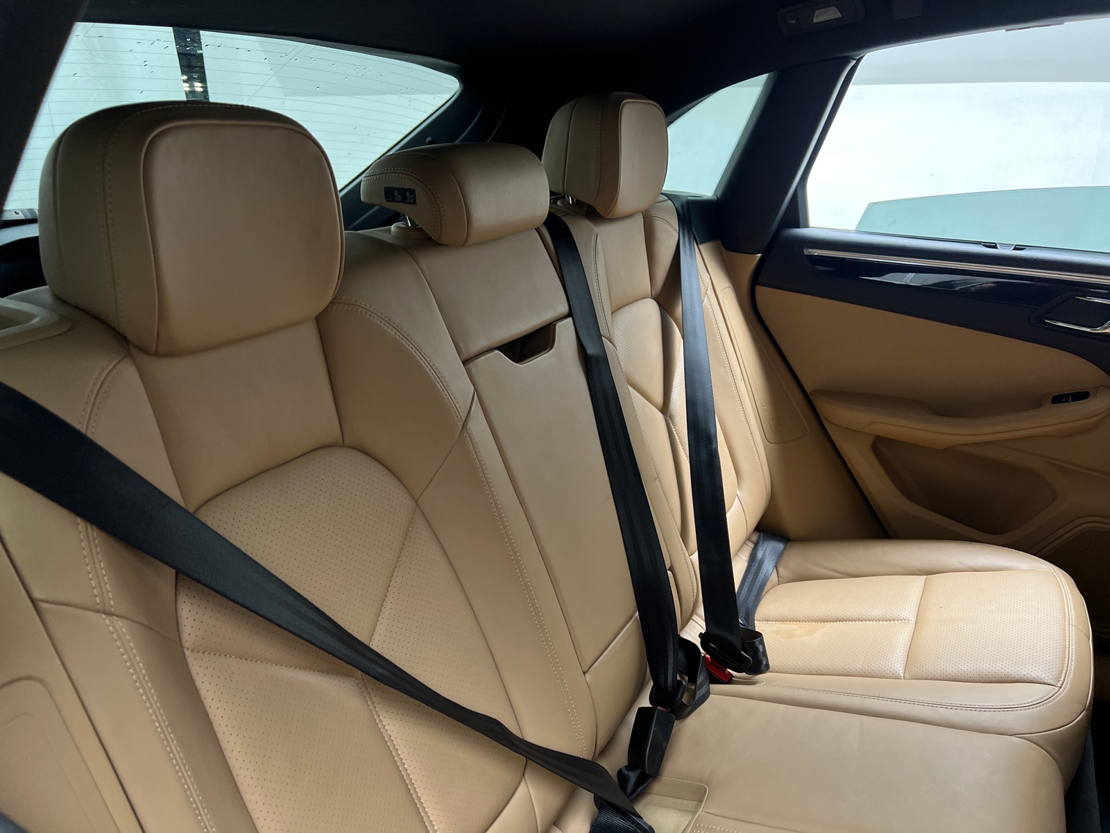 Thumbnail: 2017 Porsche Macan - 5