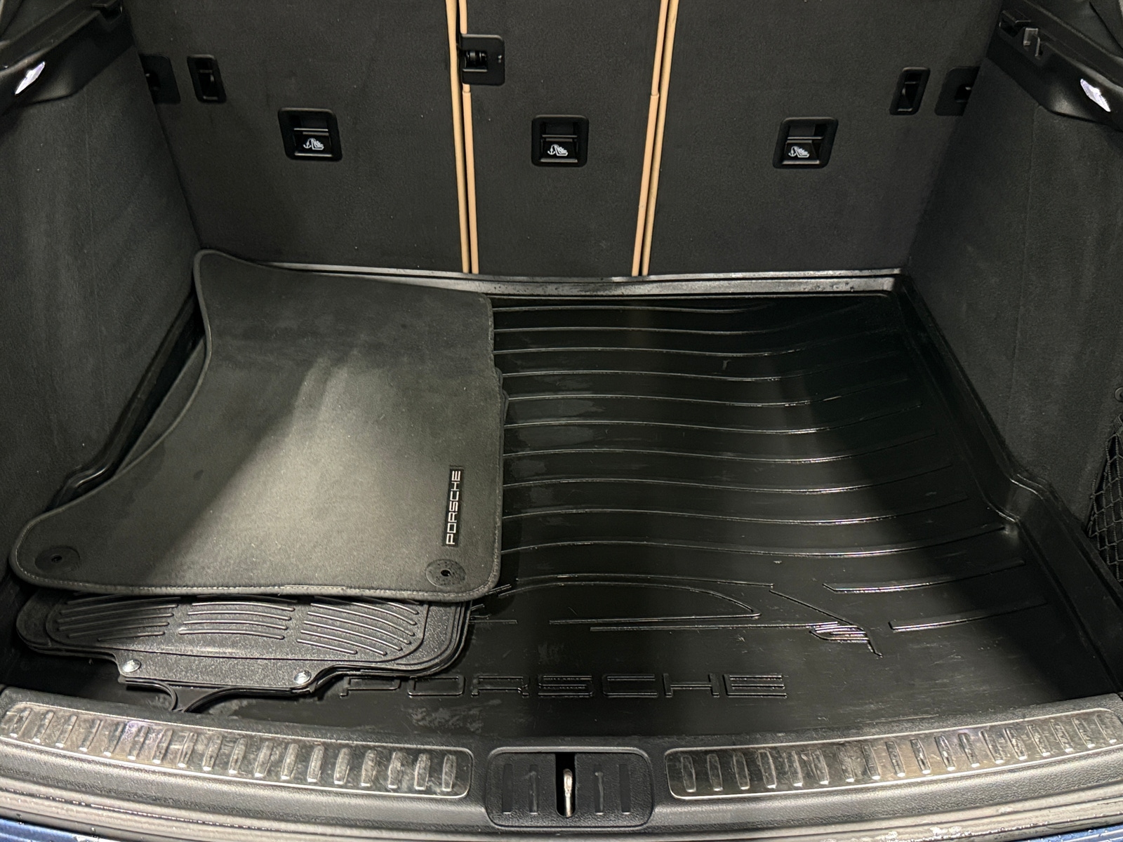 Thumbnail: 2017 Porsche Macan - 6