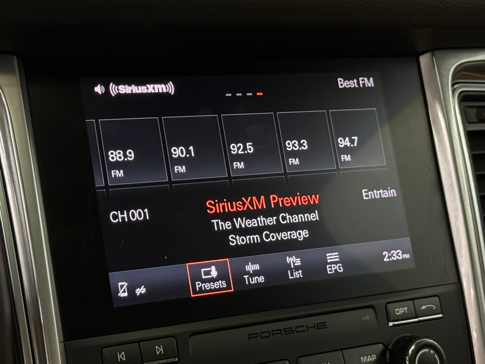 Thumbnail: 2017 Porsche Macan - 3