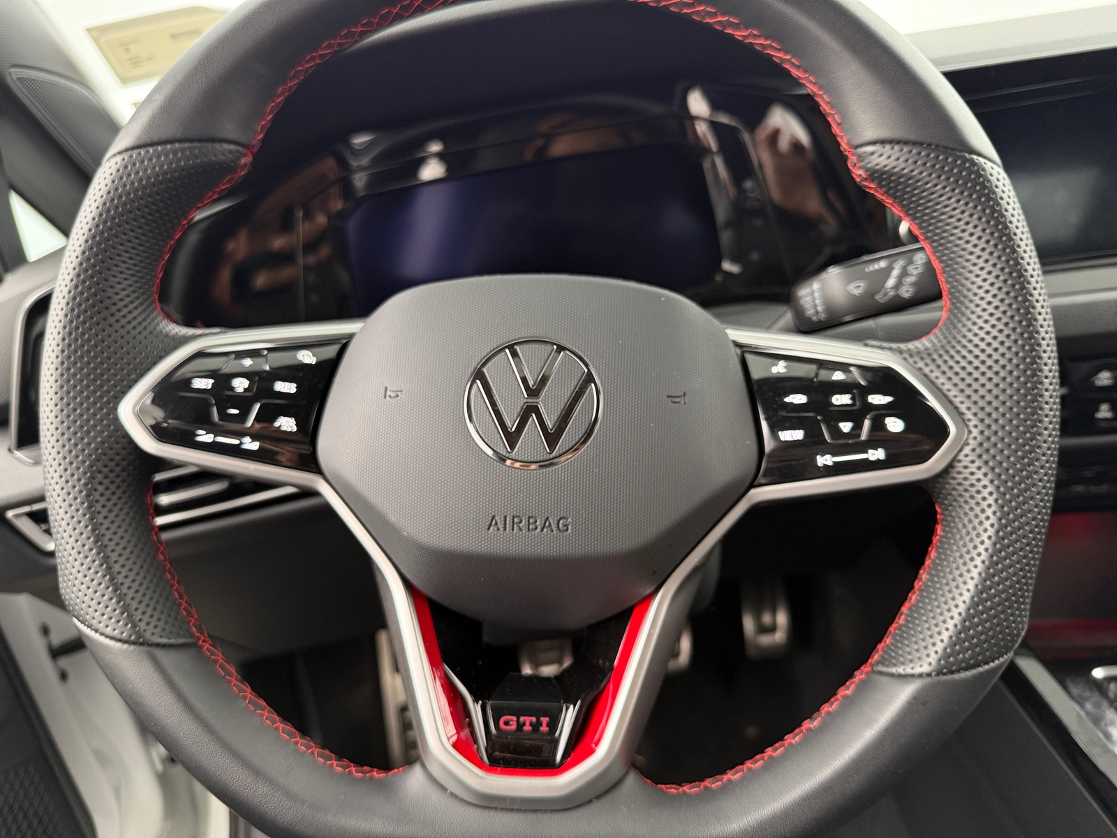 Thumbnail: 2024 Volkswagen Golf - 5