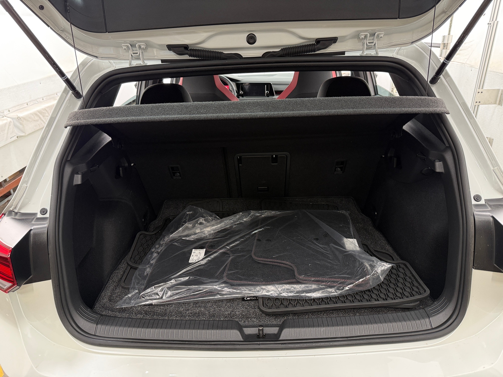 Thumbnail: 2024 Volkswagen Golf - 7