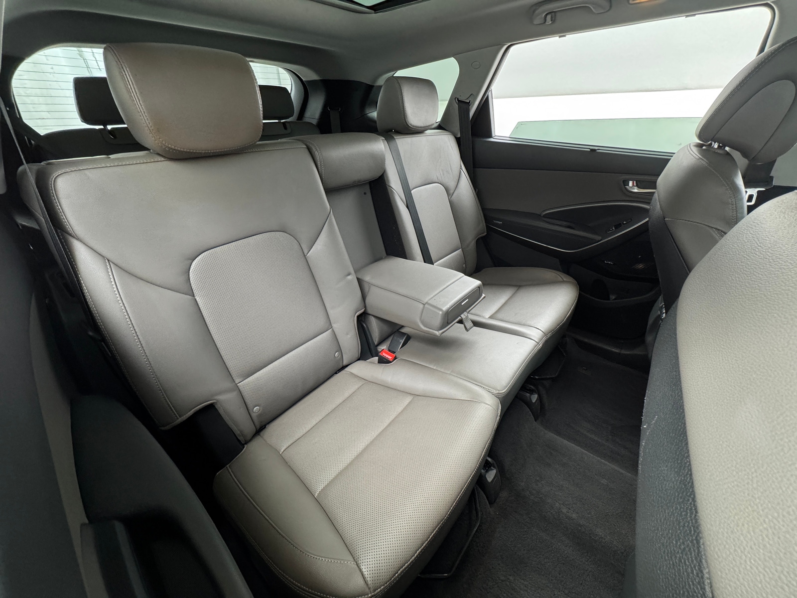 Thumbnail: 2018 Hyundai Santa Fe - 5