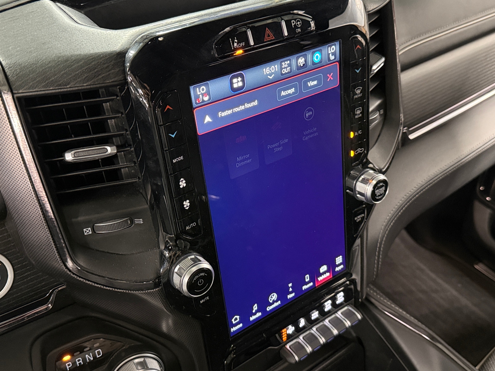 Thumbnail: 2022 RAM 1500 - 3