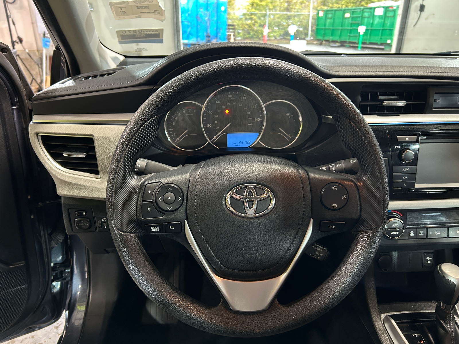 Thumbnail: 2015 Toyota Corolla - 5