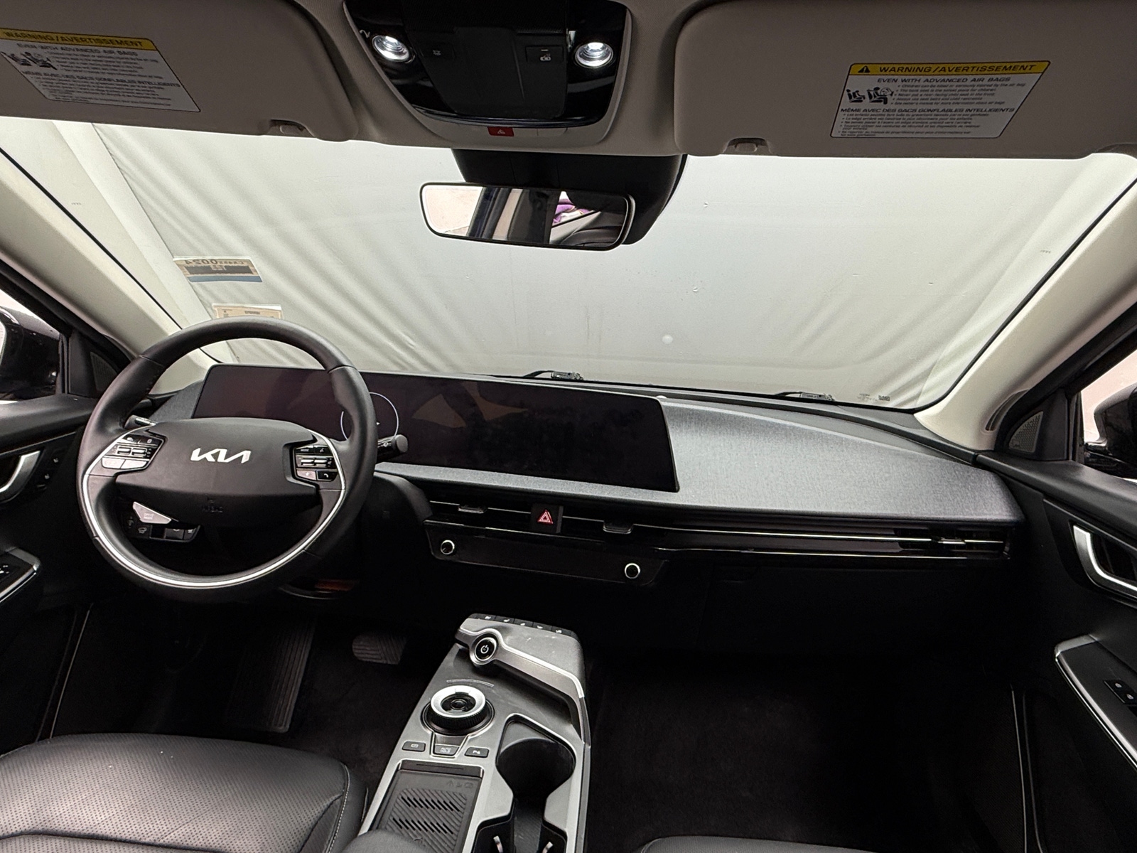 Thumbnail: 2023 Kia EV6 - 2