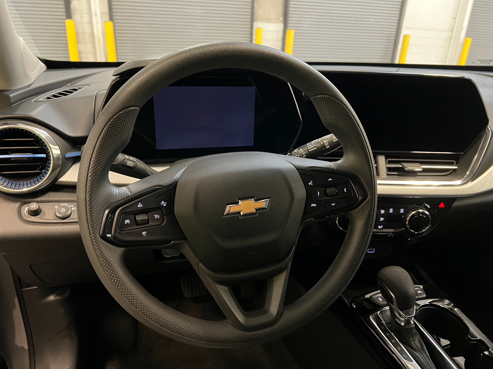 Thumbnail: 2025 Chevrolet Trax - 5