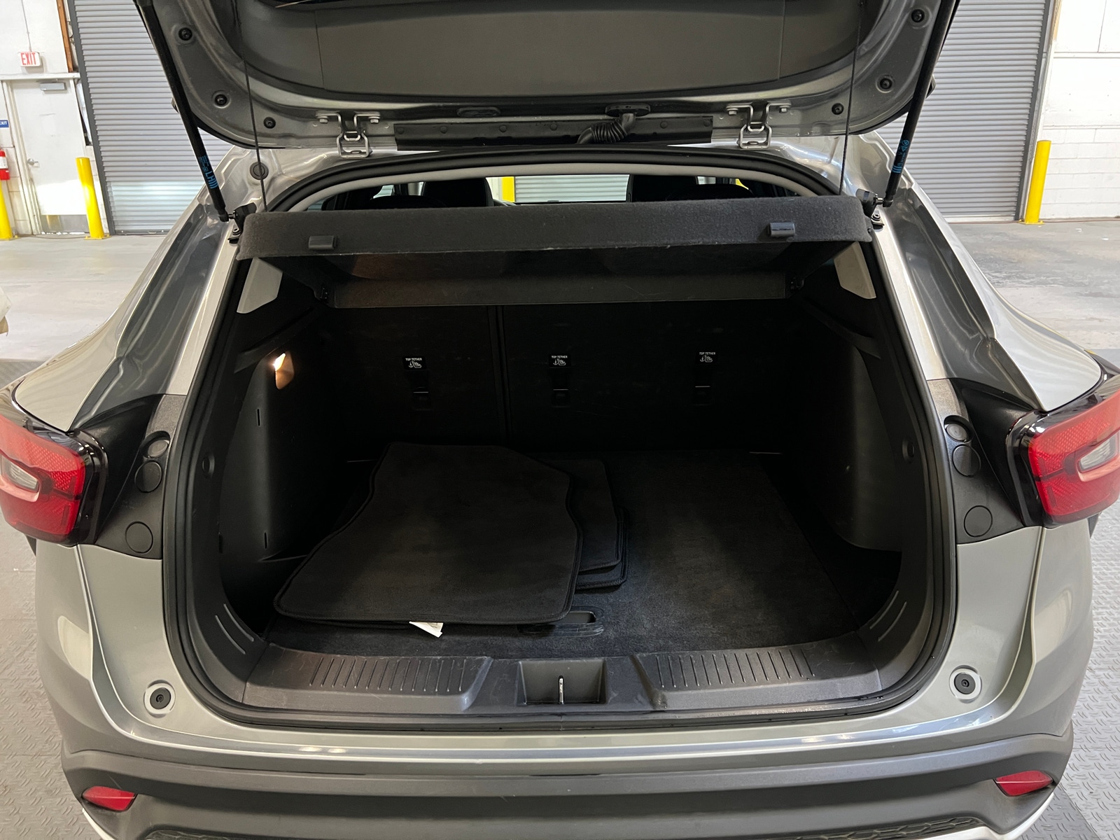 Thumbnail: 2025 Chevrolet Trax - 7