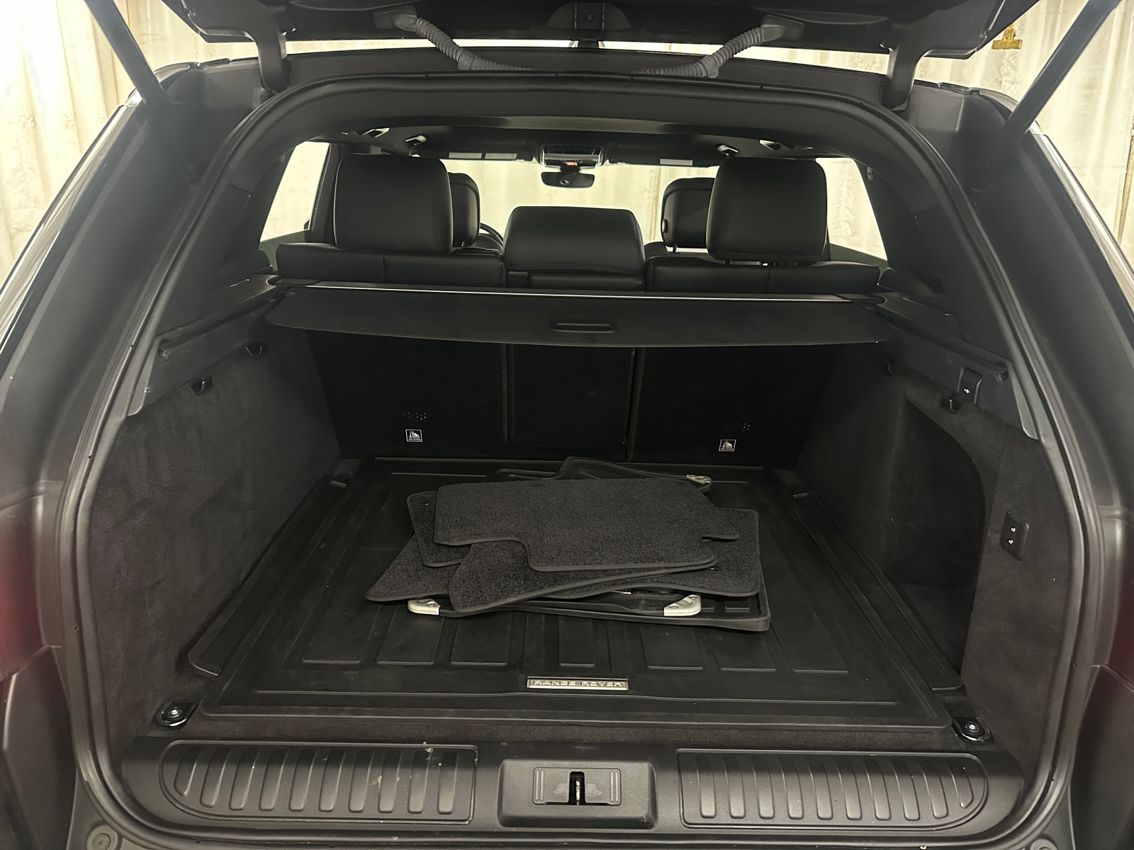 Thumbnail: 2020 Land Rover Range Rover Sport - 6