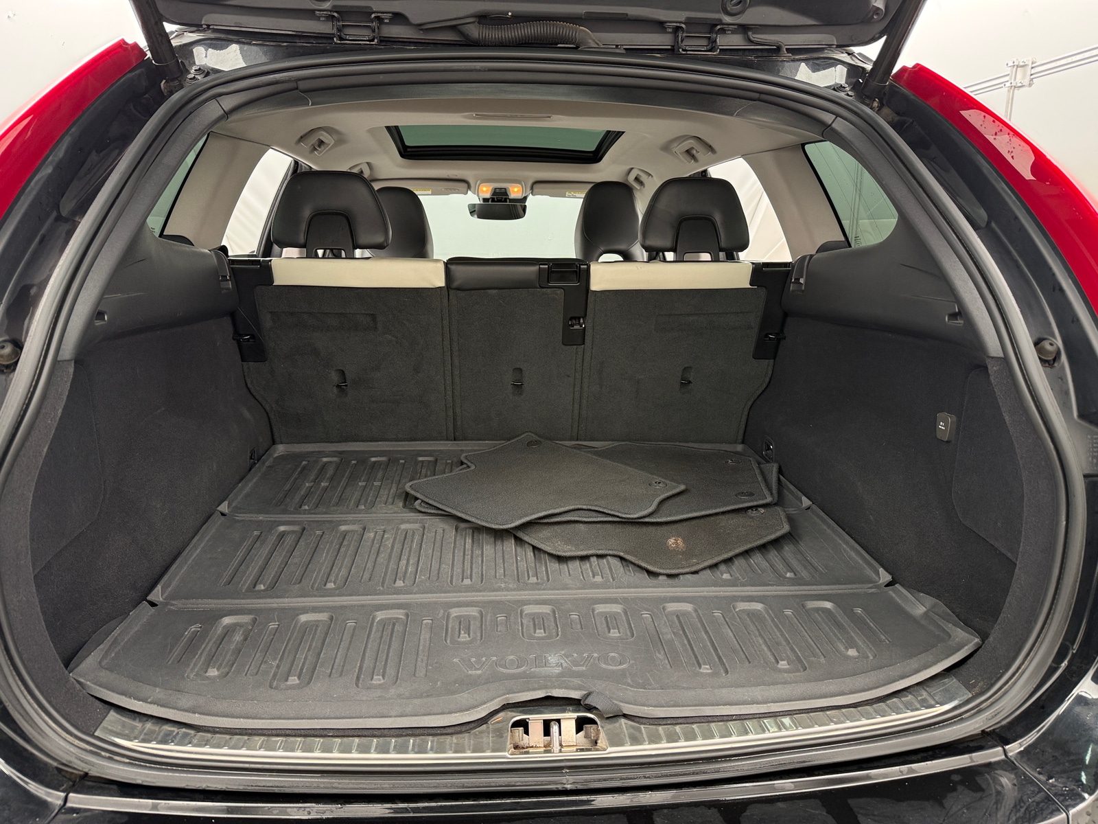 Thumbnail: 2017 Volvo XC60 - 6