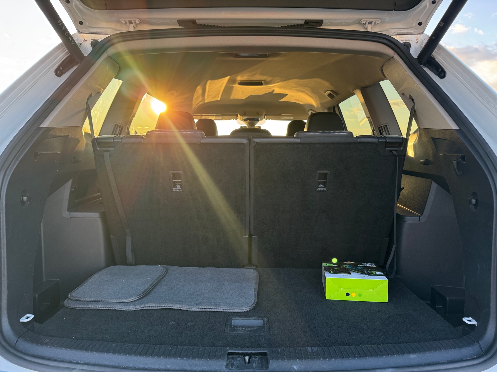 Thumbnail: 2025 Volkswagen Atlas - 6