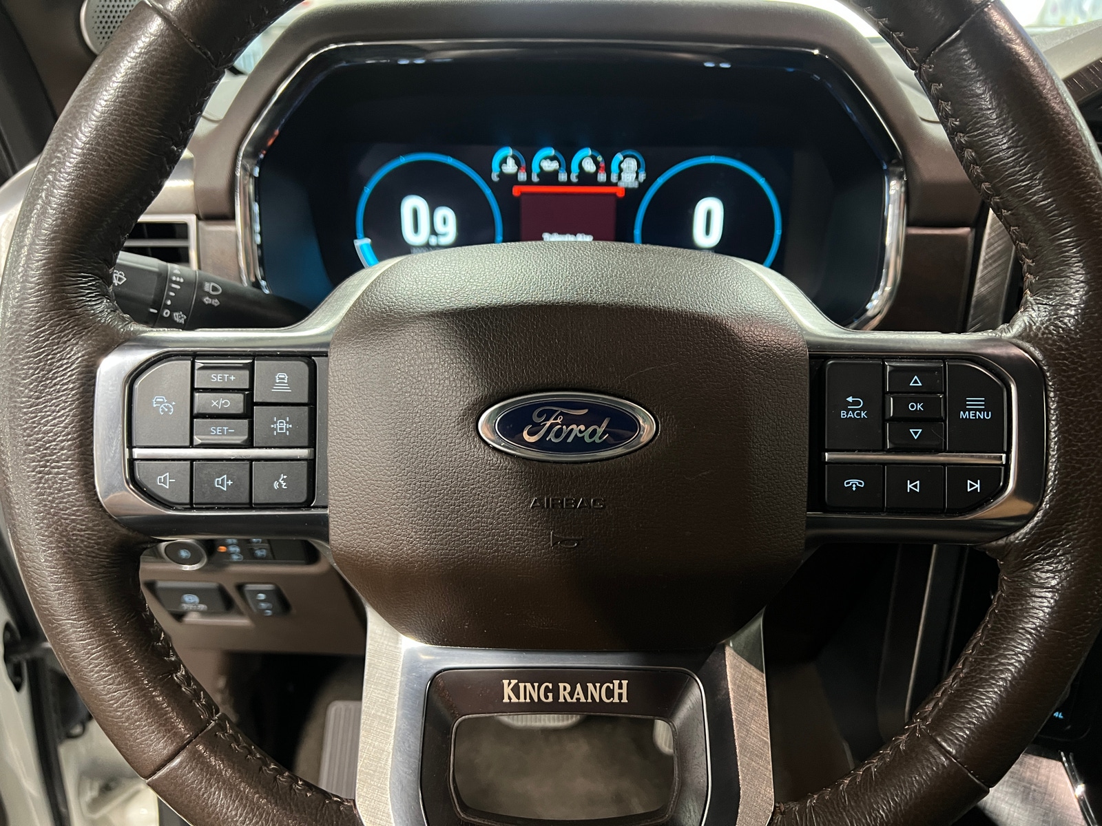 Thumbnail: 2023 Ford Econoline - 4