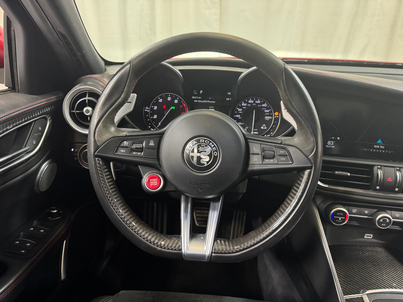 Thumbnail: 2018 Alfa Romeo Giulia - 4