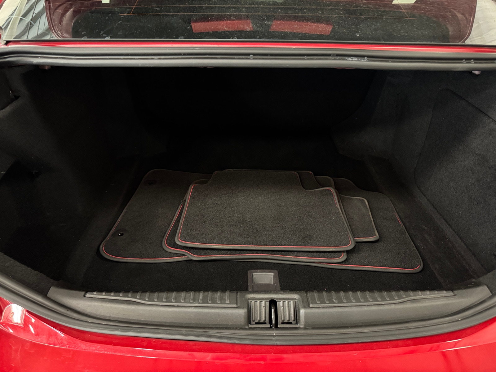 Thumbnail: 2018 Alfa Romeo Giulia - 6