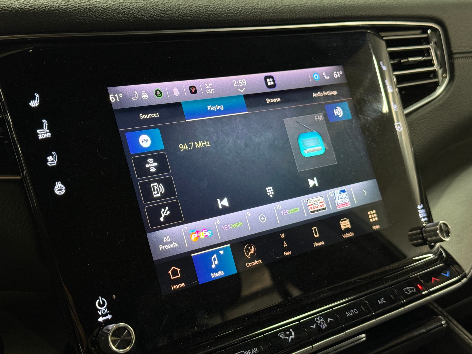 Thumbnail: 2025 Jeep Wagoneer - 3