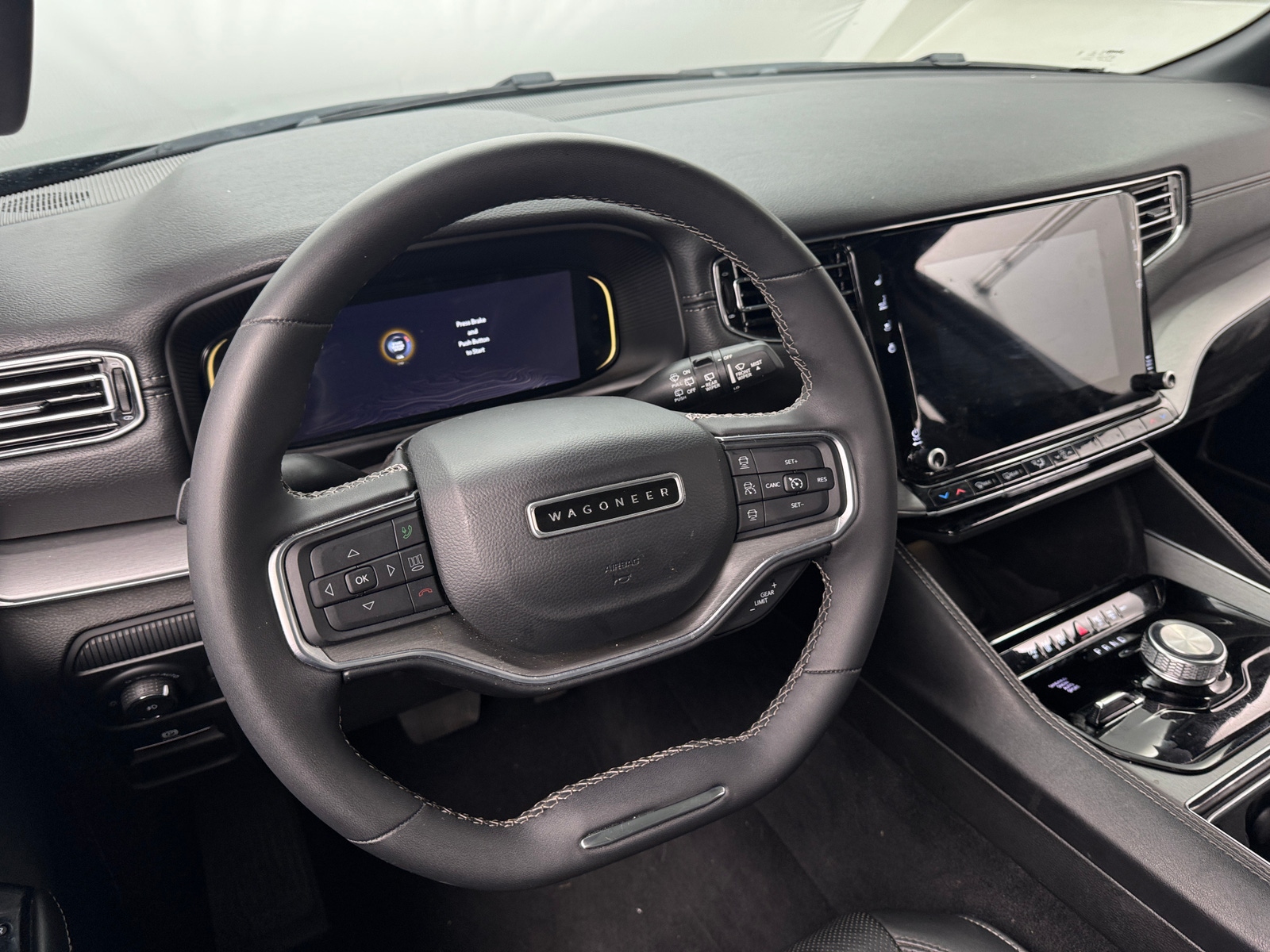 Thumbnail: 2023 Jeep Wagoneer - 4