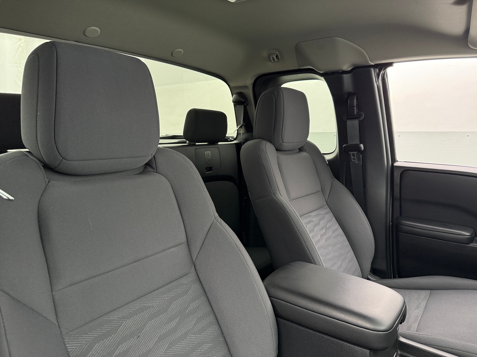 Thumbnail: 2025 Nissan Frontier - 2