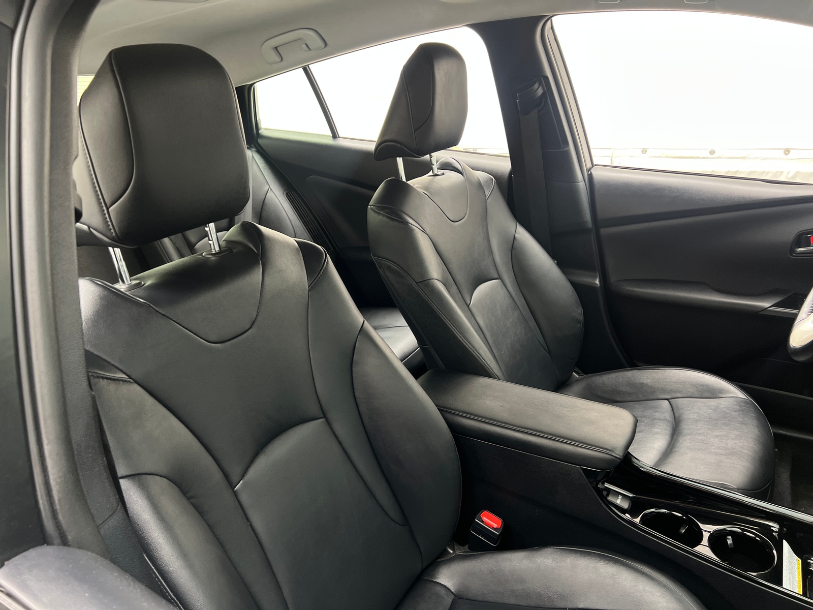 Thumbnail: 2017 Toyota Prius Prime - 2