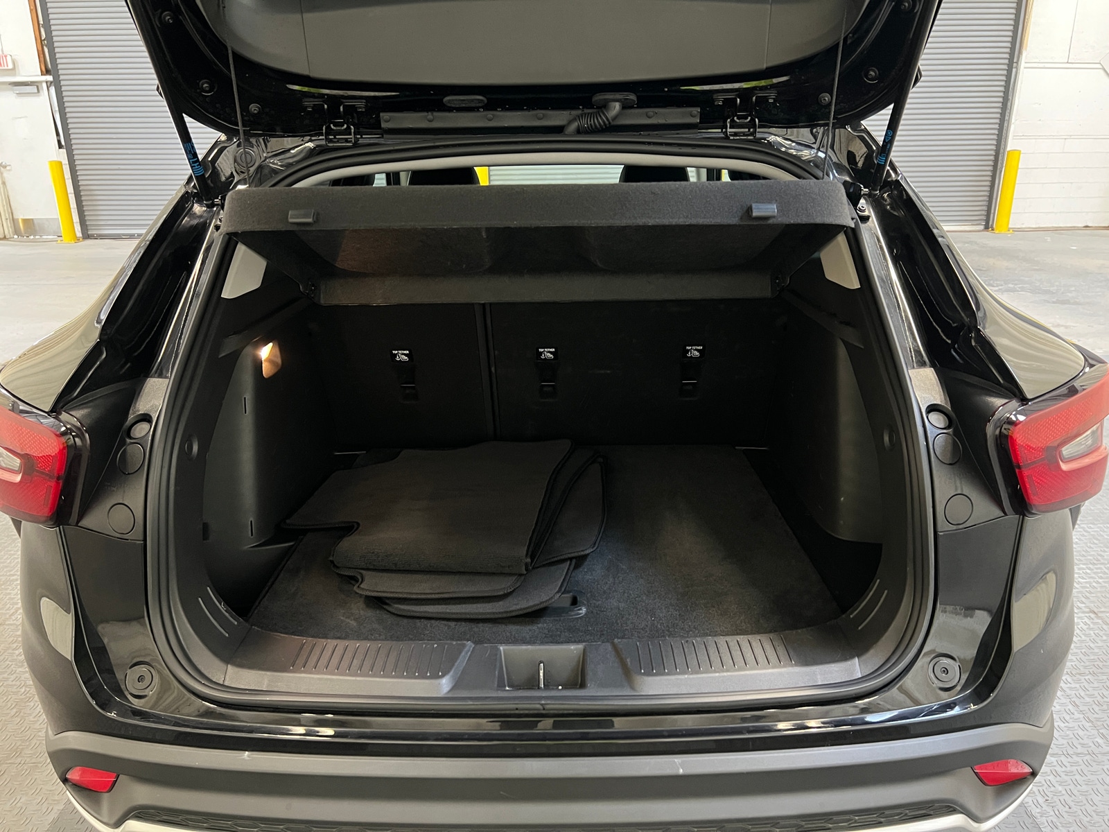 Thumbnail: 2025 Chevrolet Trax - 7