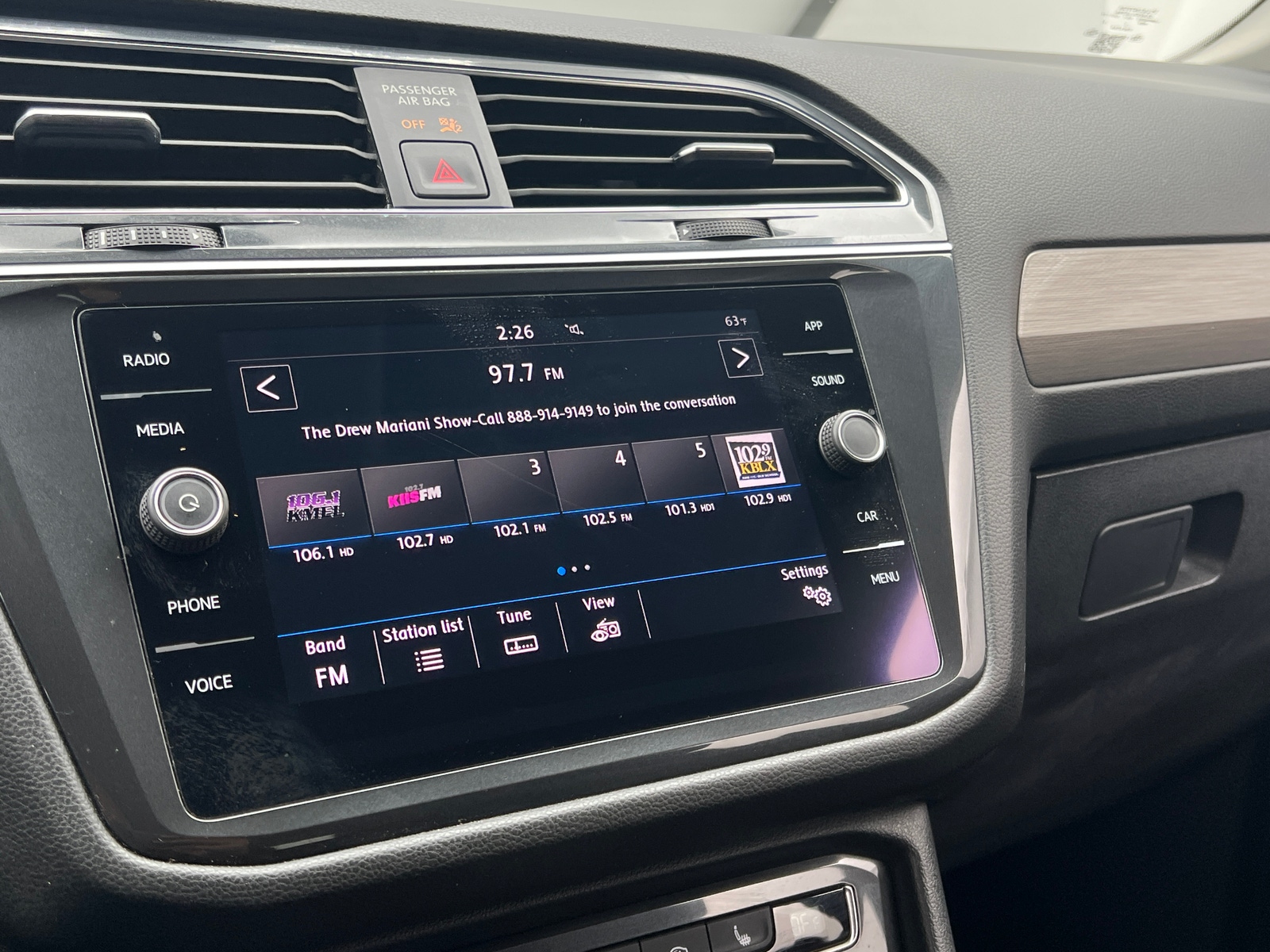 Thumbnail: 2019 Volkswagen Tiguan - 3