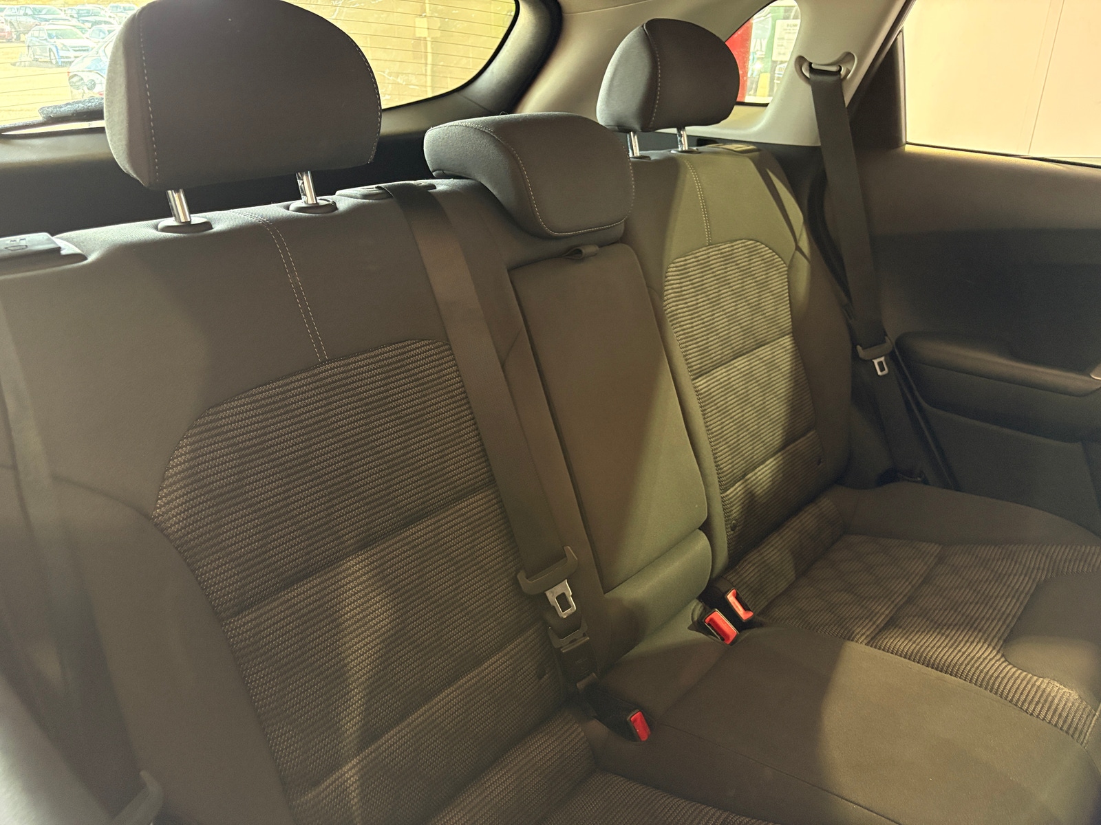 Thumbnail: 2018 Kia Niro - 6