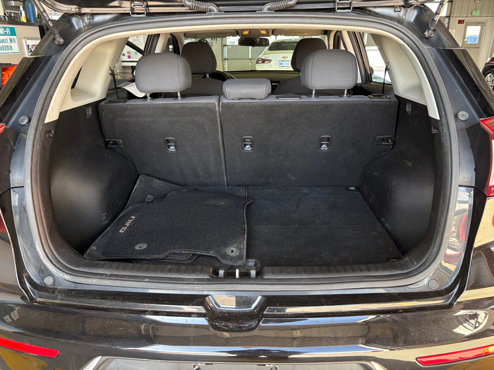 Thumbnail: 2018 Kia Niro - 7