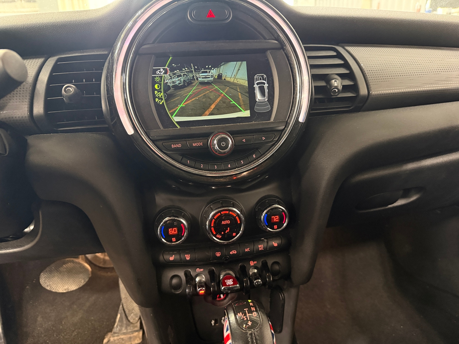 Thumbnail: 2018 MINI Cooper Hardtop - 3