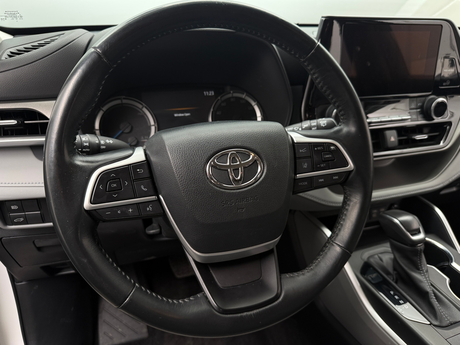 Thumbnail: 2023 Toyota Highlander - 5