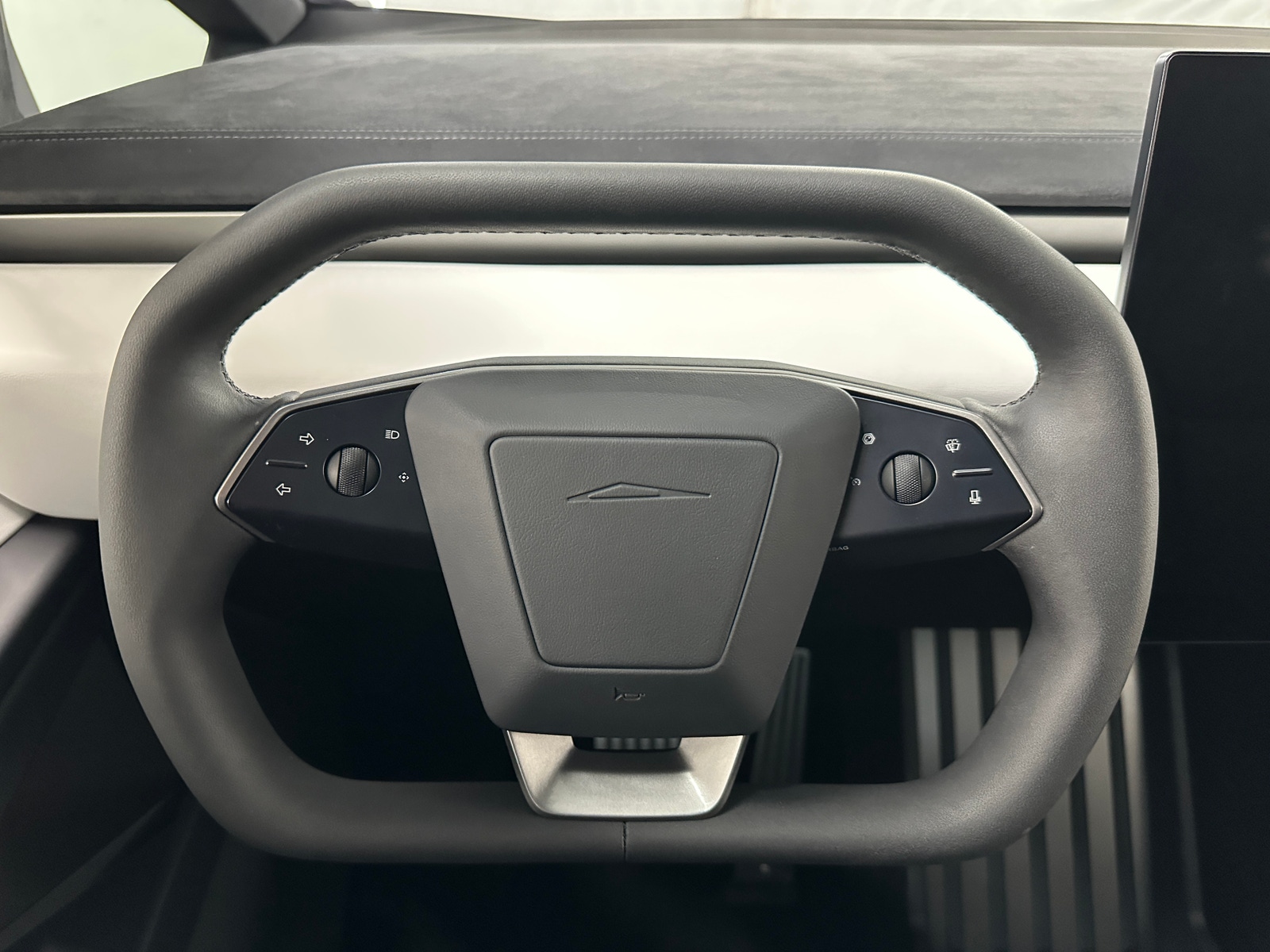 Thumbnail: 2024 Tesla Cybertruck - 4