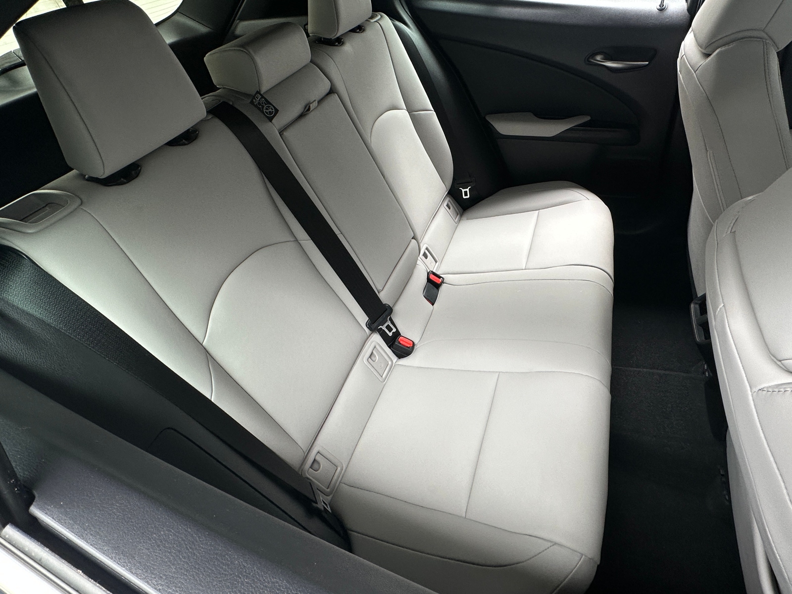 Thumbnail: 2025 Lexus UX - 5