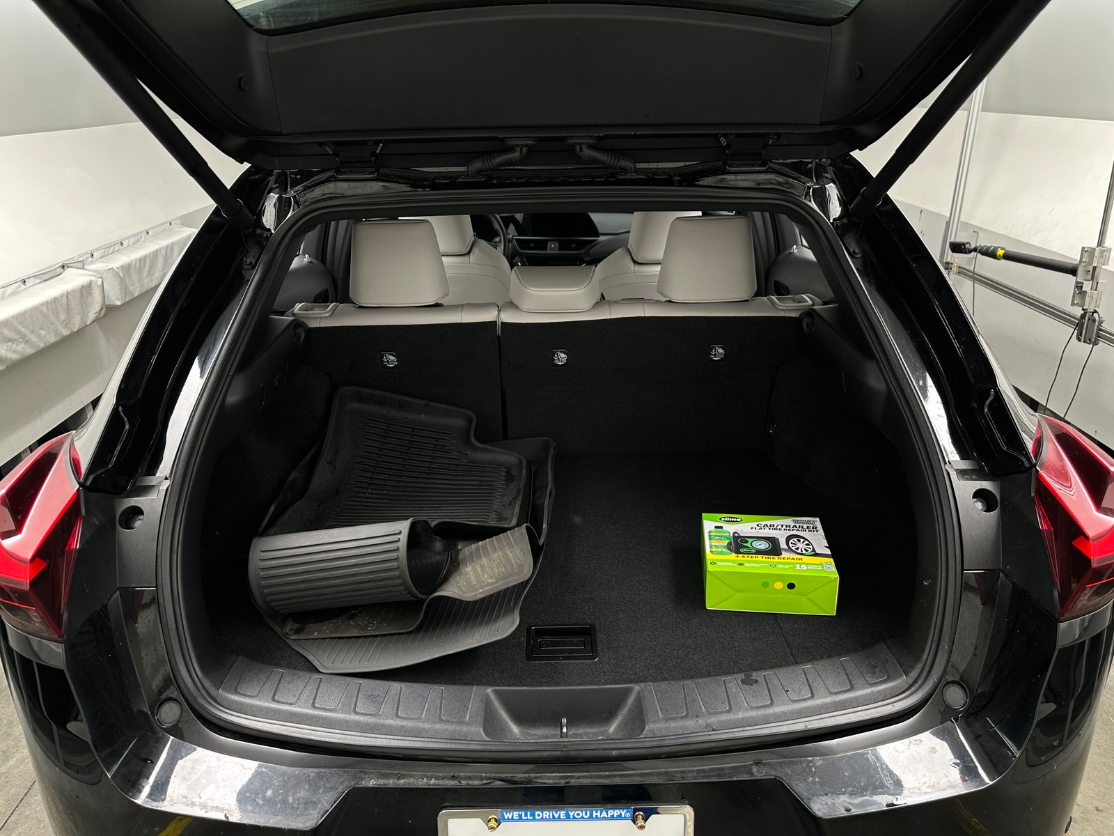 Thumbnail: 2025 Lexus UX - 6