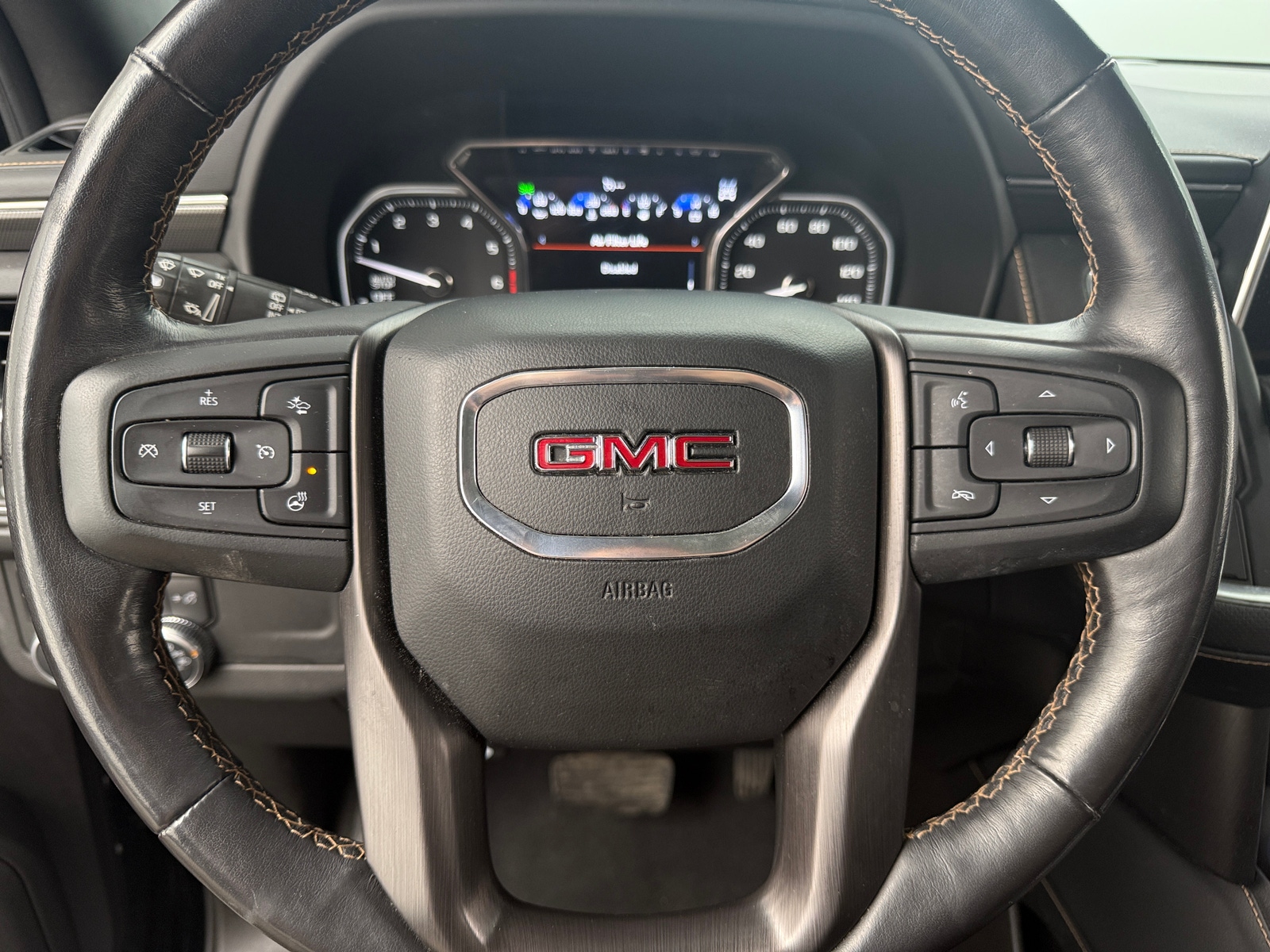 Thumbnail: 2021 GMC Yukon XL - 4