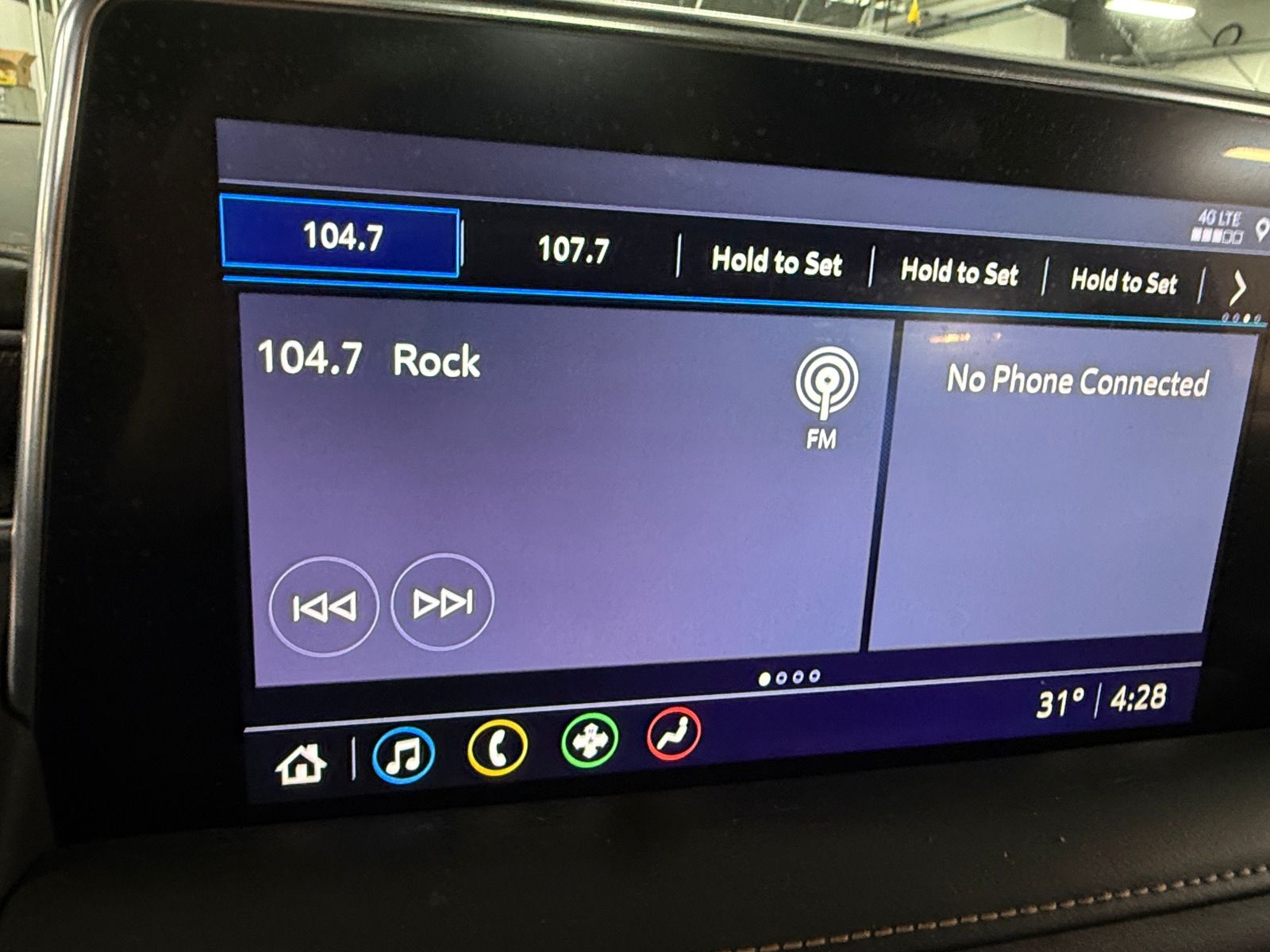 Thumbnail: 2021 GMC Yukon XL - 3