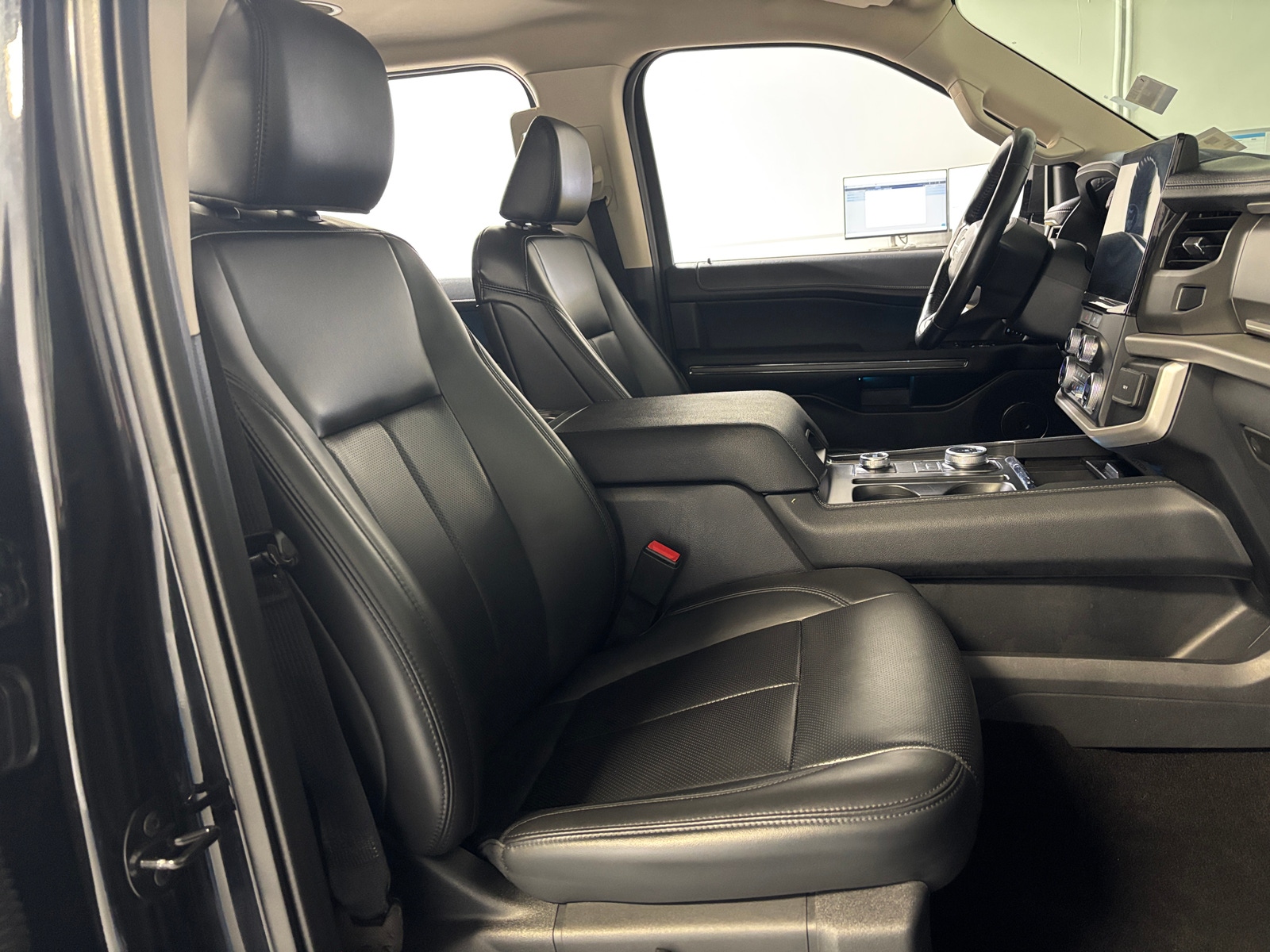 Thumbnail: 2023 Ford Expedition MAX - 2