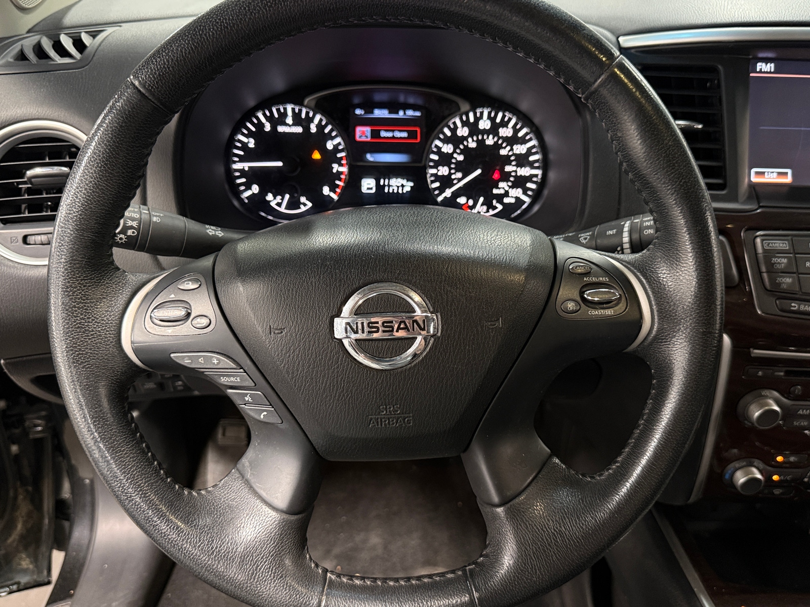 Thumbnail: 2015 Nissan Pathfinder - 4