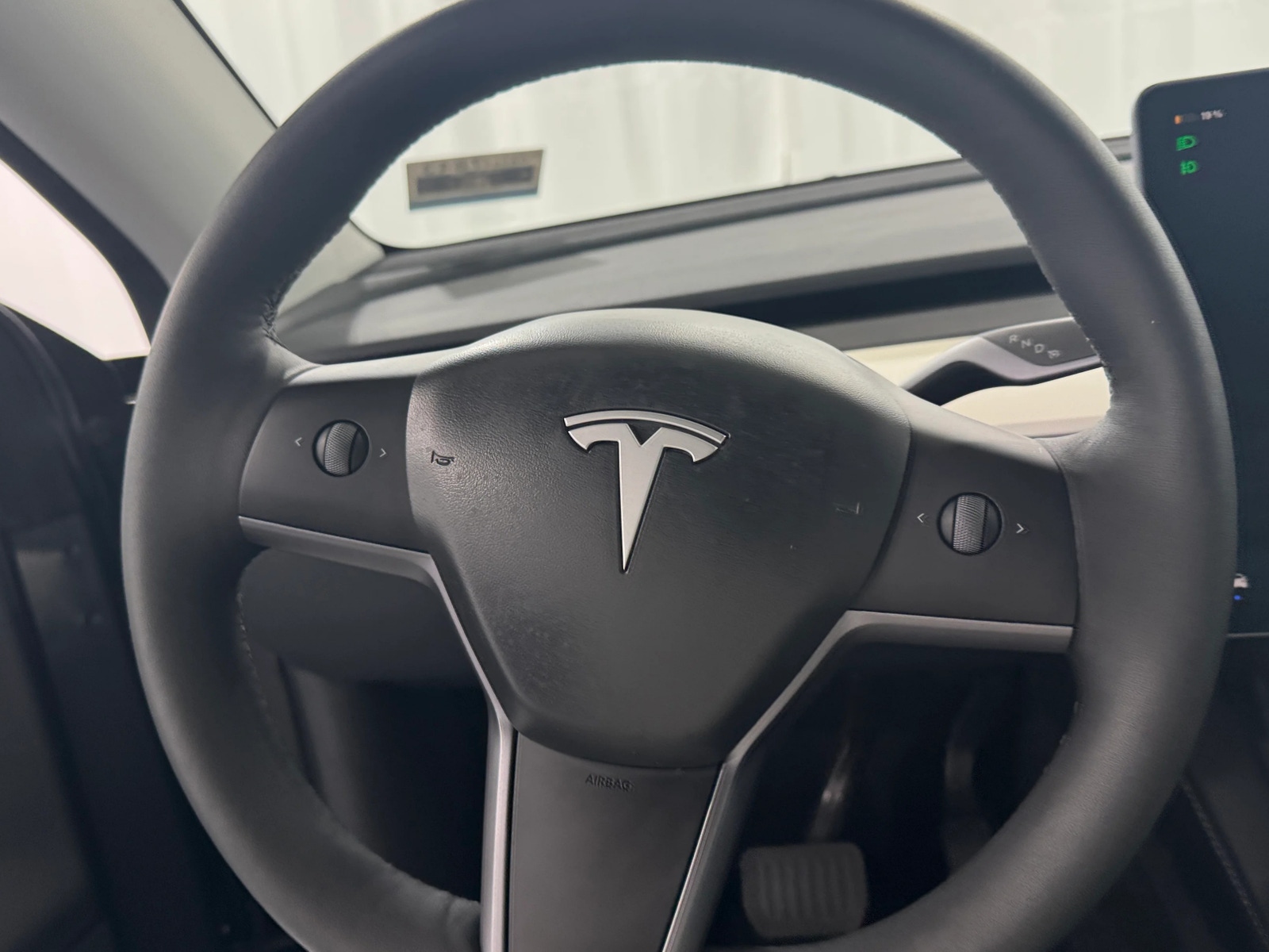 Thumbnail: 2023 Tesla Model Y - 4