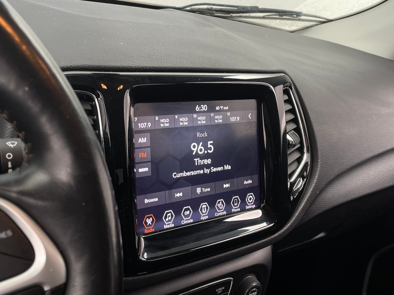 Thumbnail: 2021 Jeep Compass - 3