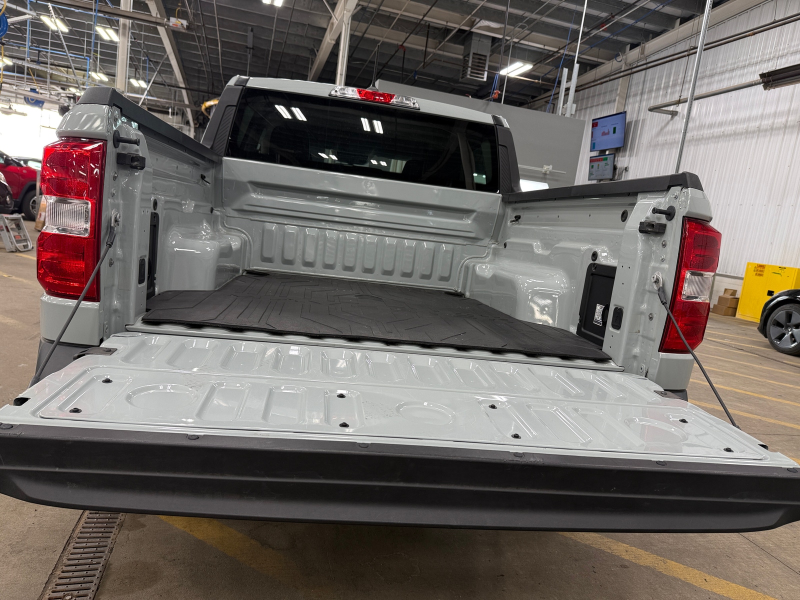 Thumbnail: 2022 Ford Maverick - 7