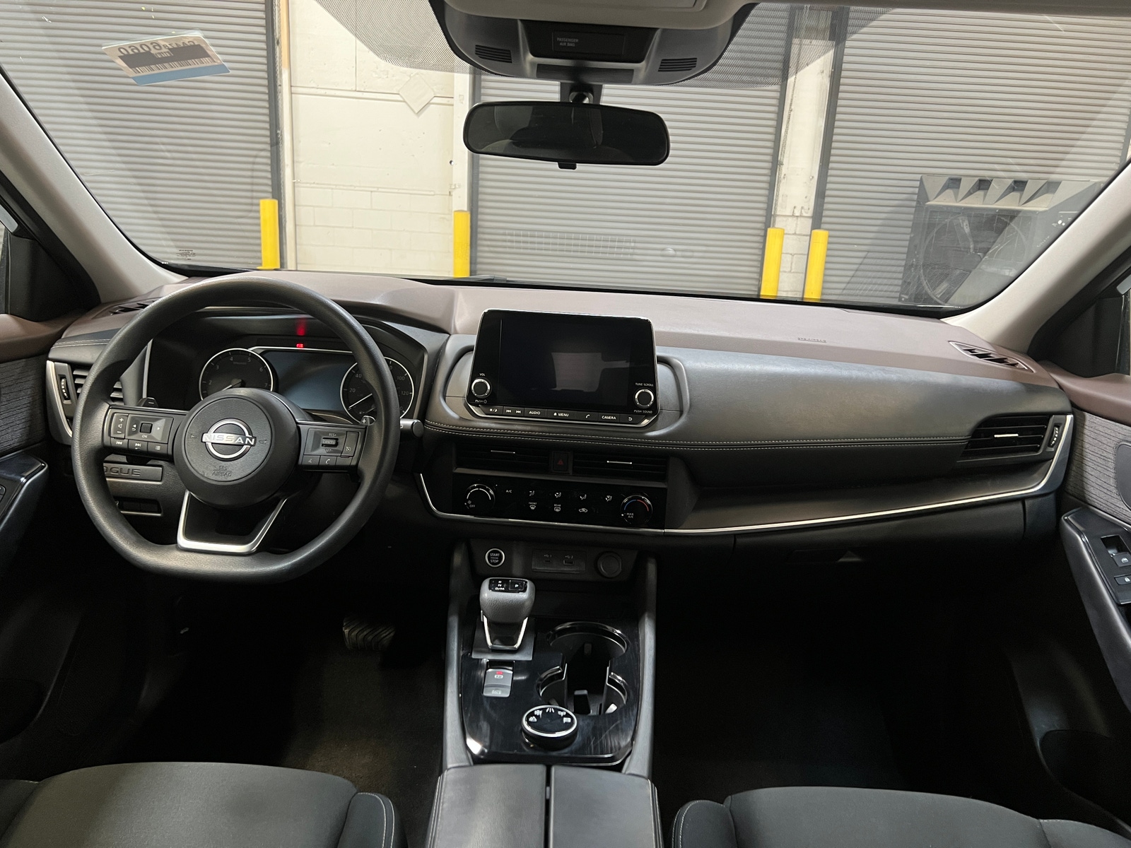 Thumbnail: 2023 Nissan Rogue - 3