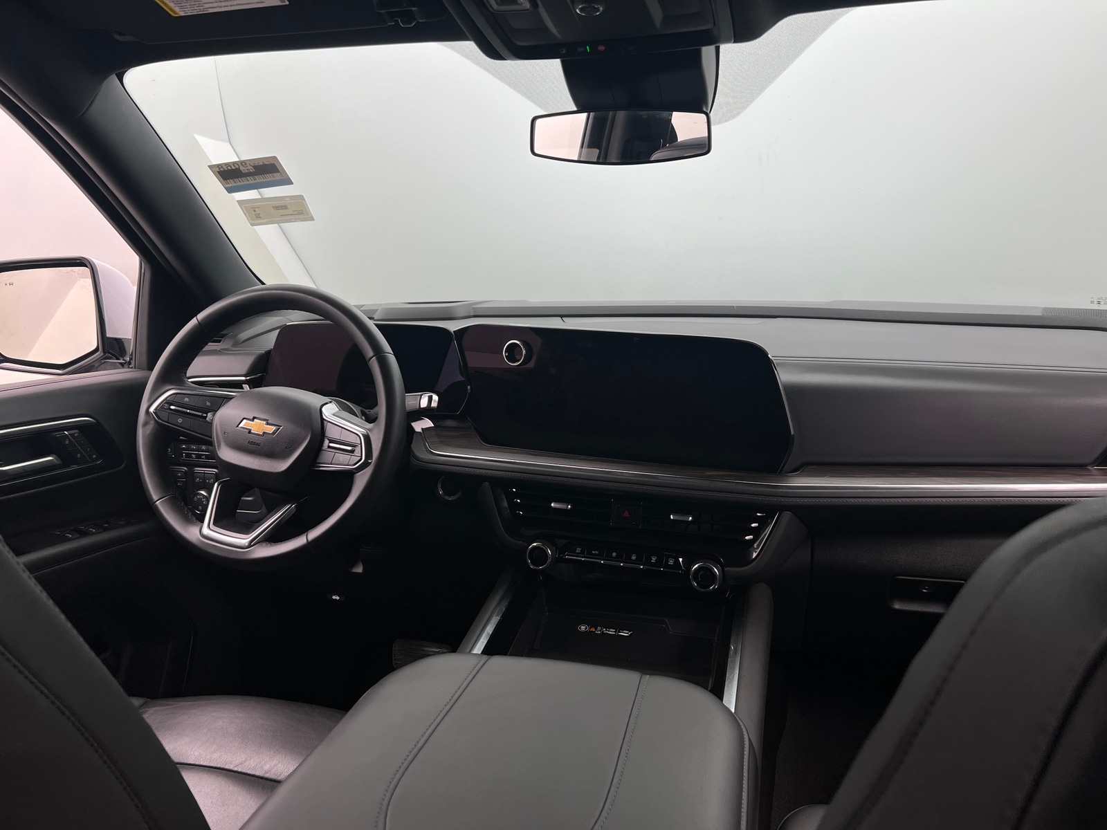 Thumbnail: 2025 Chevrolet Tahoe - 2