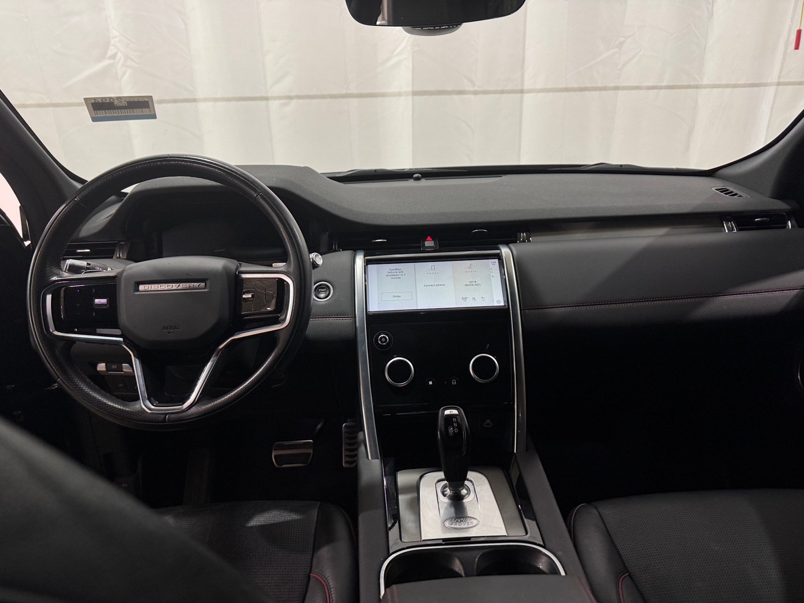 Thumbnail: 2022 Land Rover Discovery Sport - 2