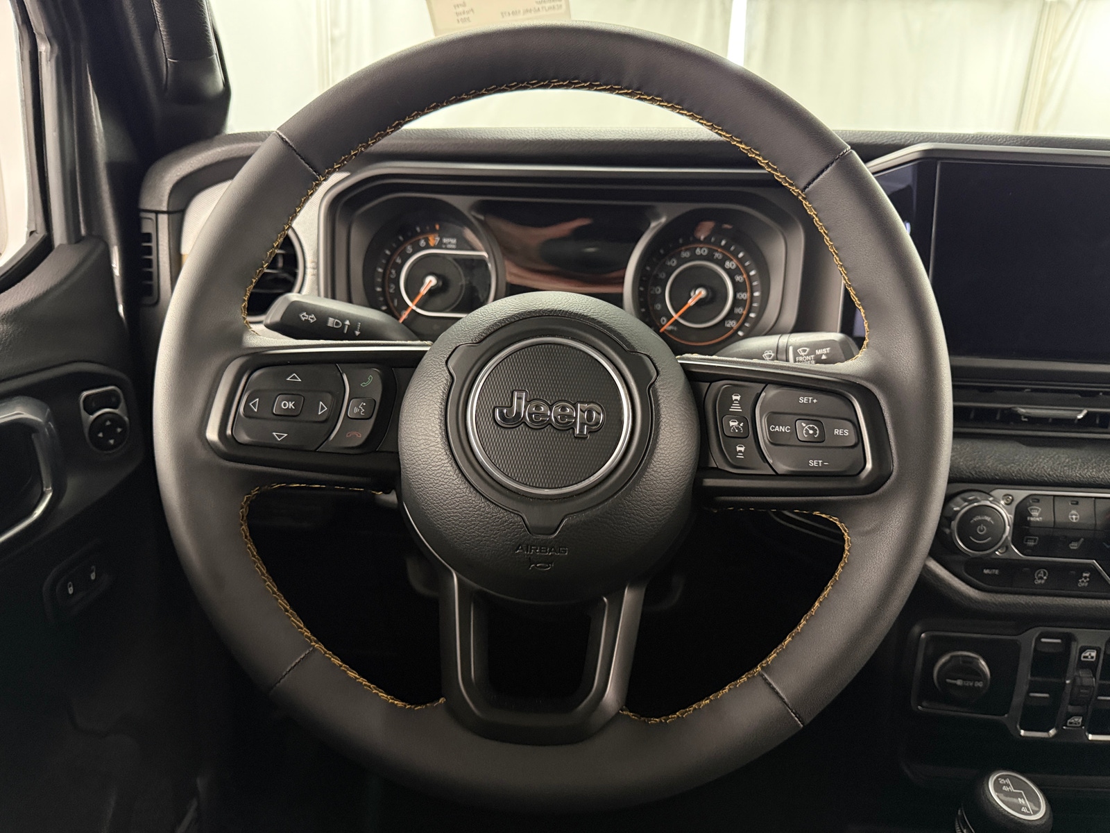 Thumbnail: 2024 Jeep Gladiator - 5