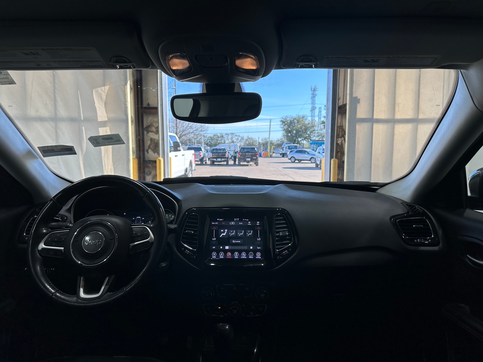 Thumbnail: 2019 Jeep Compass - 2