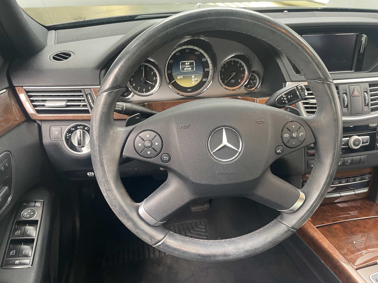 Thumbnail: 2012 Mercedes-Benz E-Class - 4