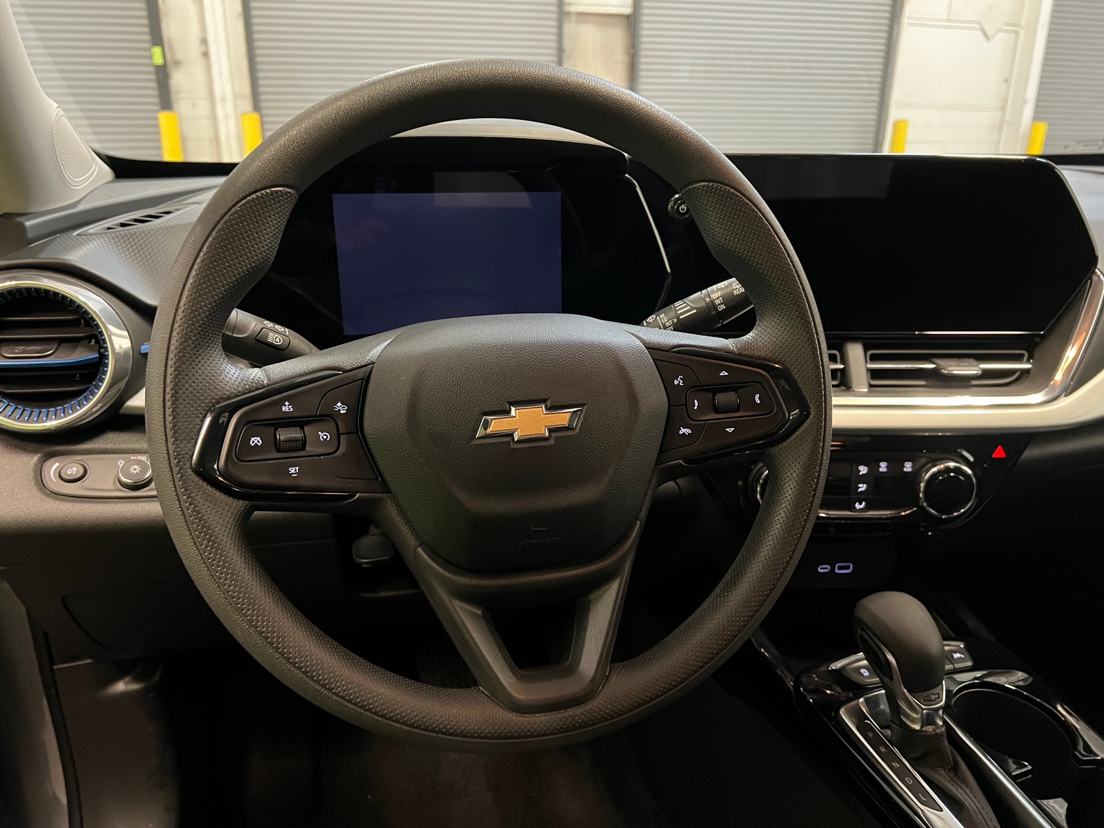 Thumbnail: 2025 Chevrolet Trax - 5