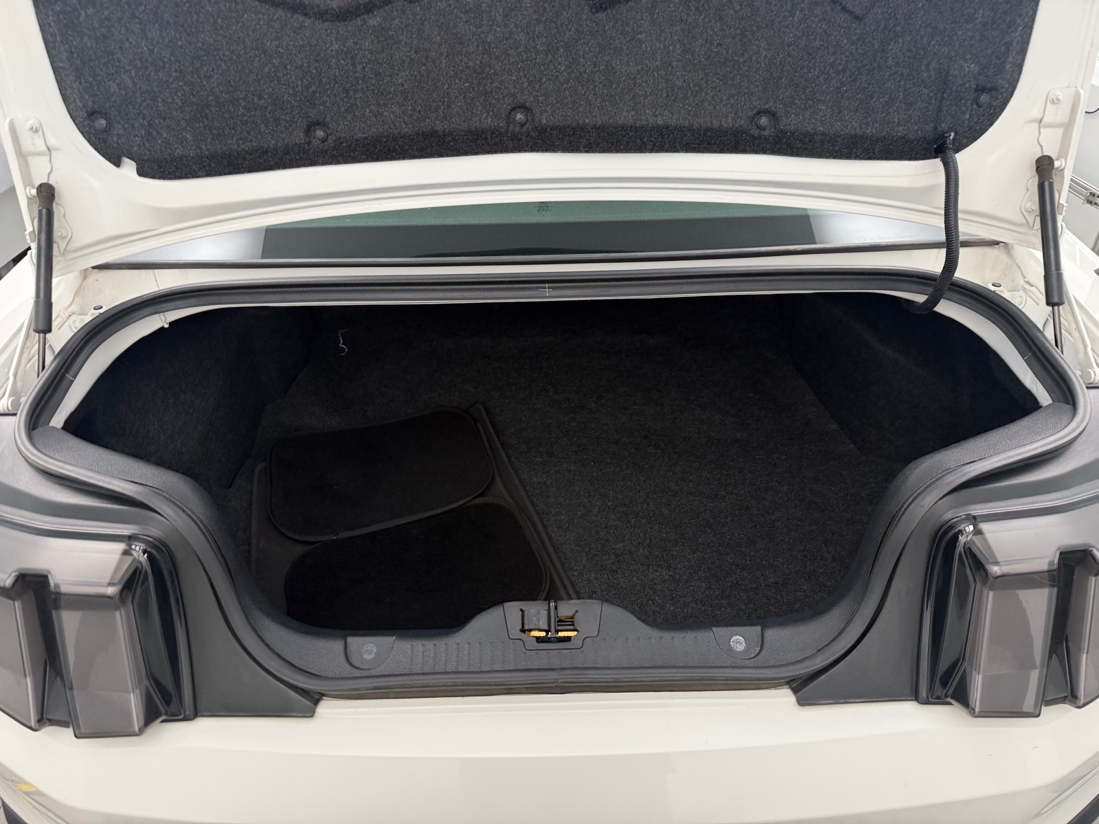 Thumbnail: 2012 Ford Mustang - 5