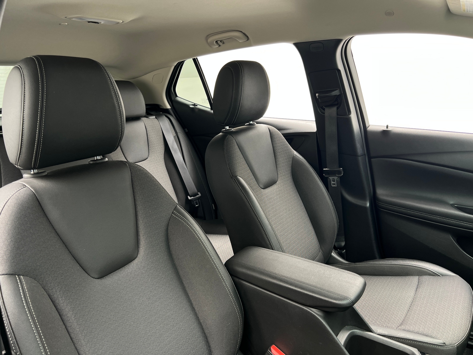 Thumbnail: 2025 Buick Encore GX - 2