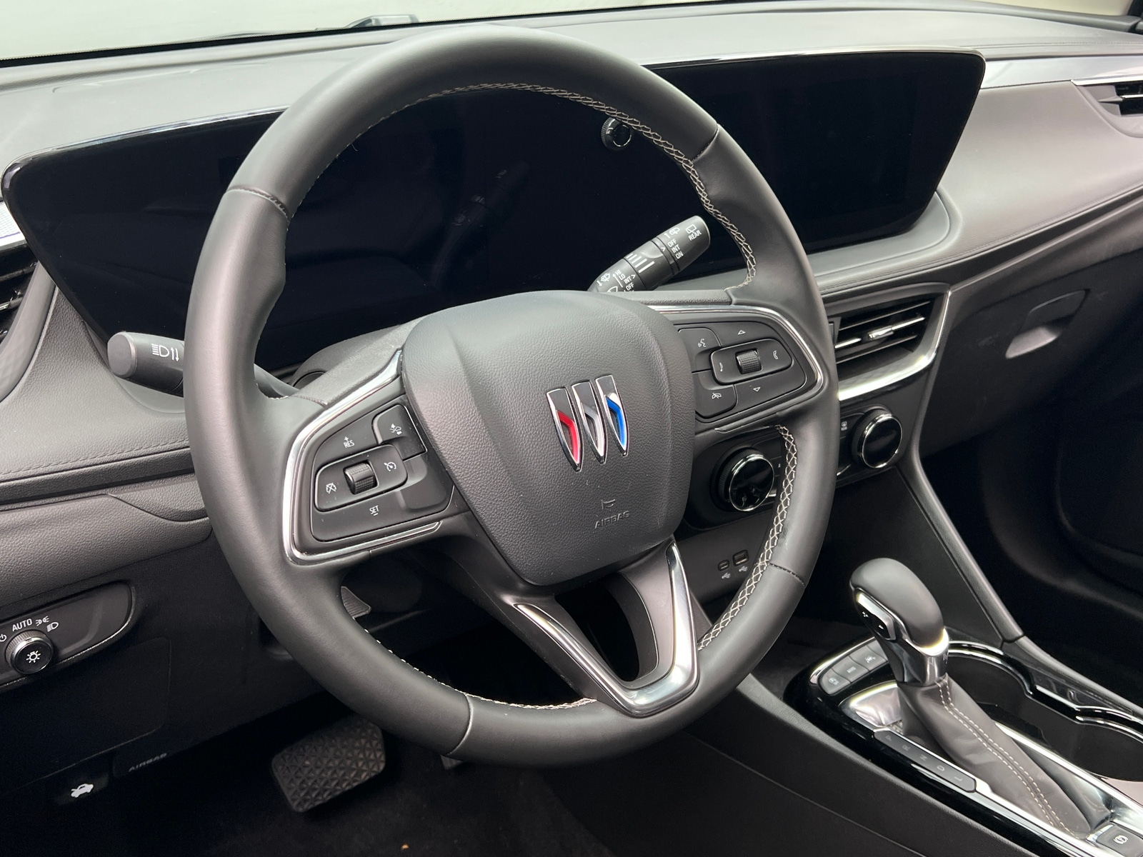Thumbnail: 2025 Buick Encore GX - 5