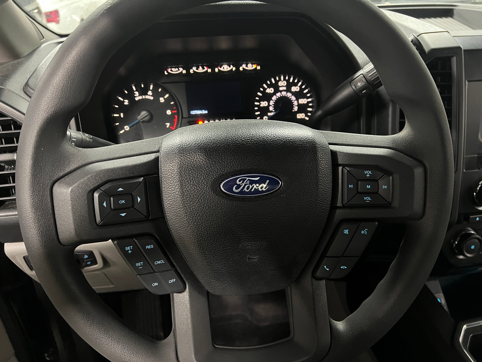 Thumbnail: 2017 Ford Econoline - 5