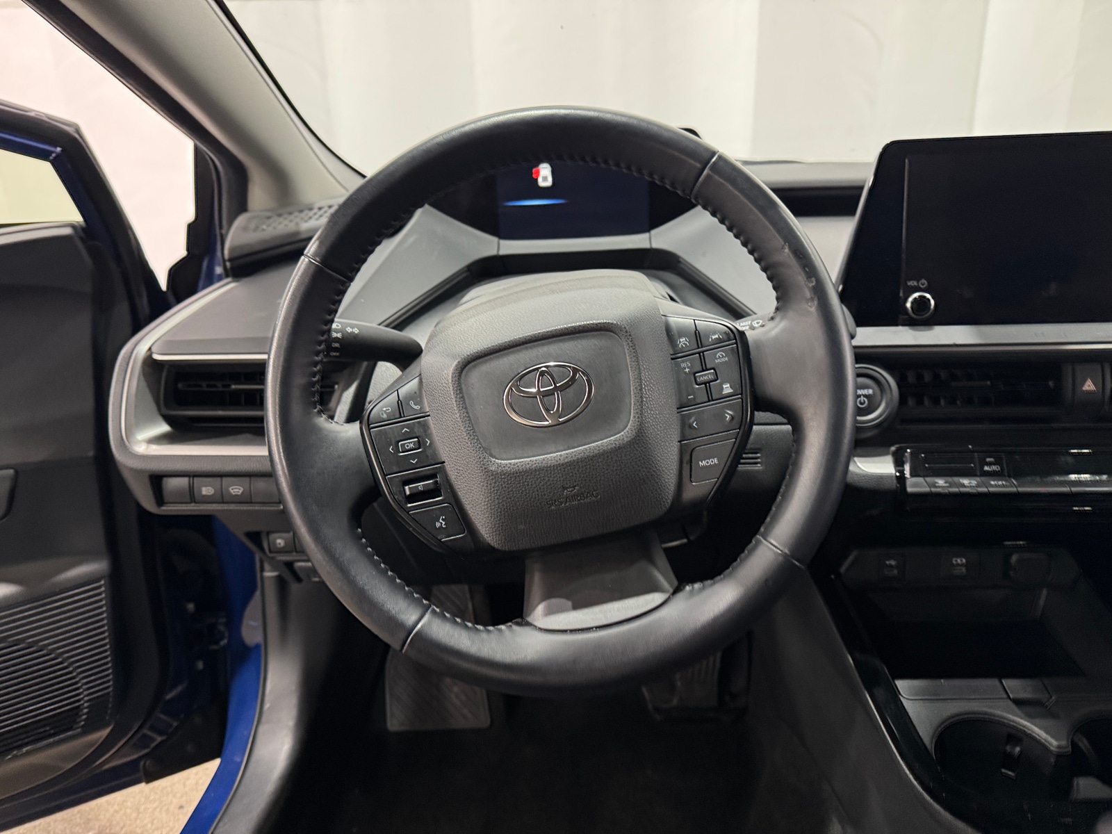 Thumbnail: 2023 Toyota Prius - 5