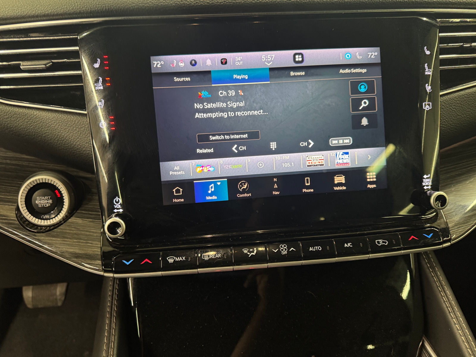 Thumbnail: 2022 Jeep Wagoneer - 3